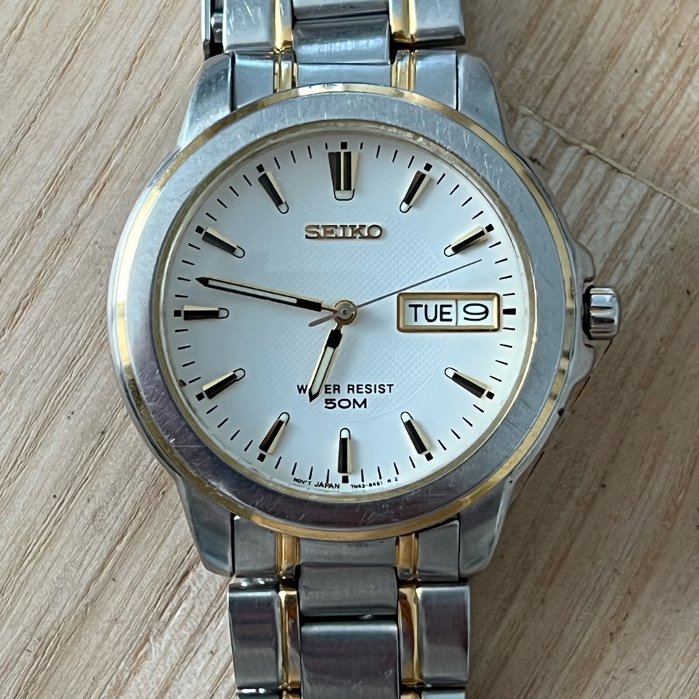 Seiko Vintage Men’s Watch White Dial Date Window Two-Tone Bracelet New Crystal